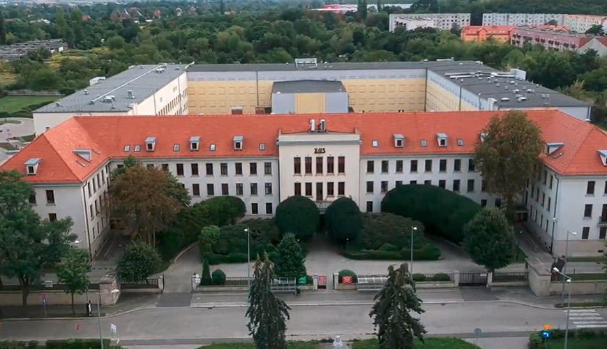 W gabinecie generałów. Tajemnice gmachu ZUS-u